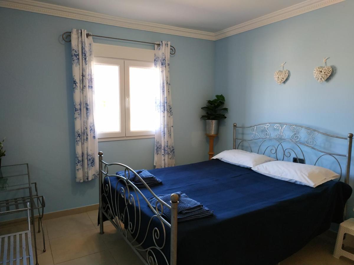 Villa Casa Del Sol 3 Bedroom Villa With Private Solar Covered 12M X 6M Pool Minimum Stay 7 Nights Chromecast And Wifi Throughout The Property Triquivijate Eksteriør billede
