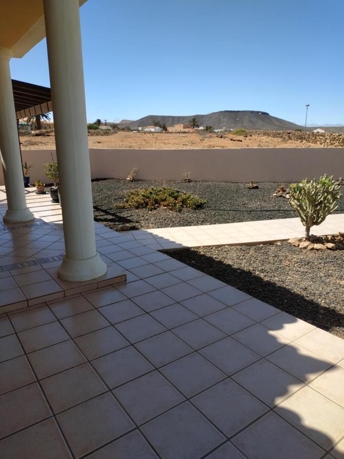 Villa Casa Del Sol 3 Bedroom Villa With Private Solar Covered 12M X 6M Pool Minimum Stay 7 Nights Chromecast And Wifi Throughout The Property Triquivijate Eksteriør billede