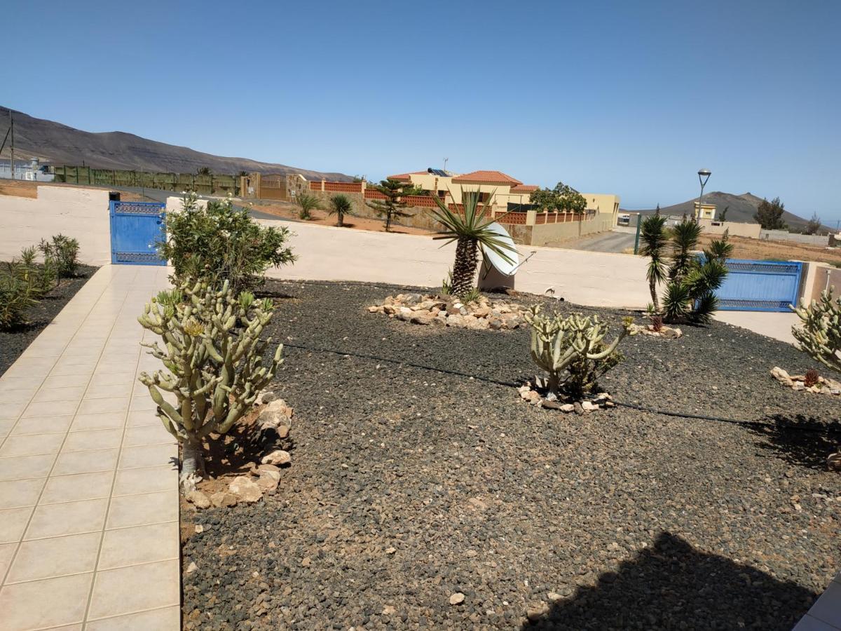 Villa Casa Del Sol 3 Bedroom Villa With Private Solar Covered 12M X 6M Pool Minimum Stay 7 Nights Chromecast And Wifi Throughout The Property Triquivijate Eksteriør billede