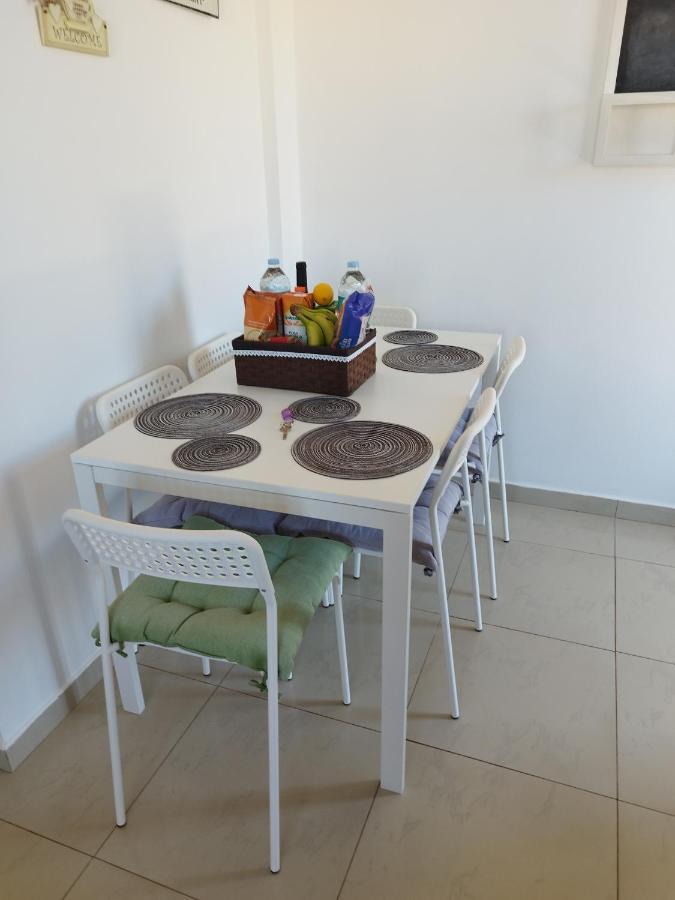 Villa Casa Del Sol 3 Bedroom Villa With Private Solar Covered 12M X 6M Pool Minimum Stay 7 Nights Chromecast And Wifi Throughout The Property Triquivijate Eksteriør billede