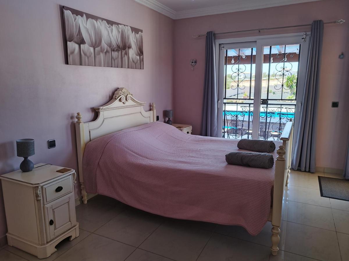 Villa Casa Del Sol 3 Bedroom Villa With Private Solar Covered 12M X 6M Pool Minimum Stay 7 Nights Chromecast And Wifi Throughout The Property Triquivijate Eksteriør billede