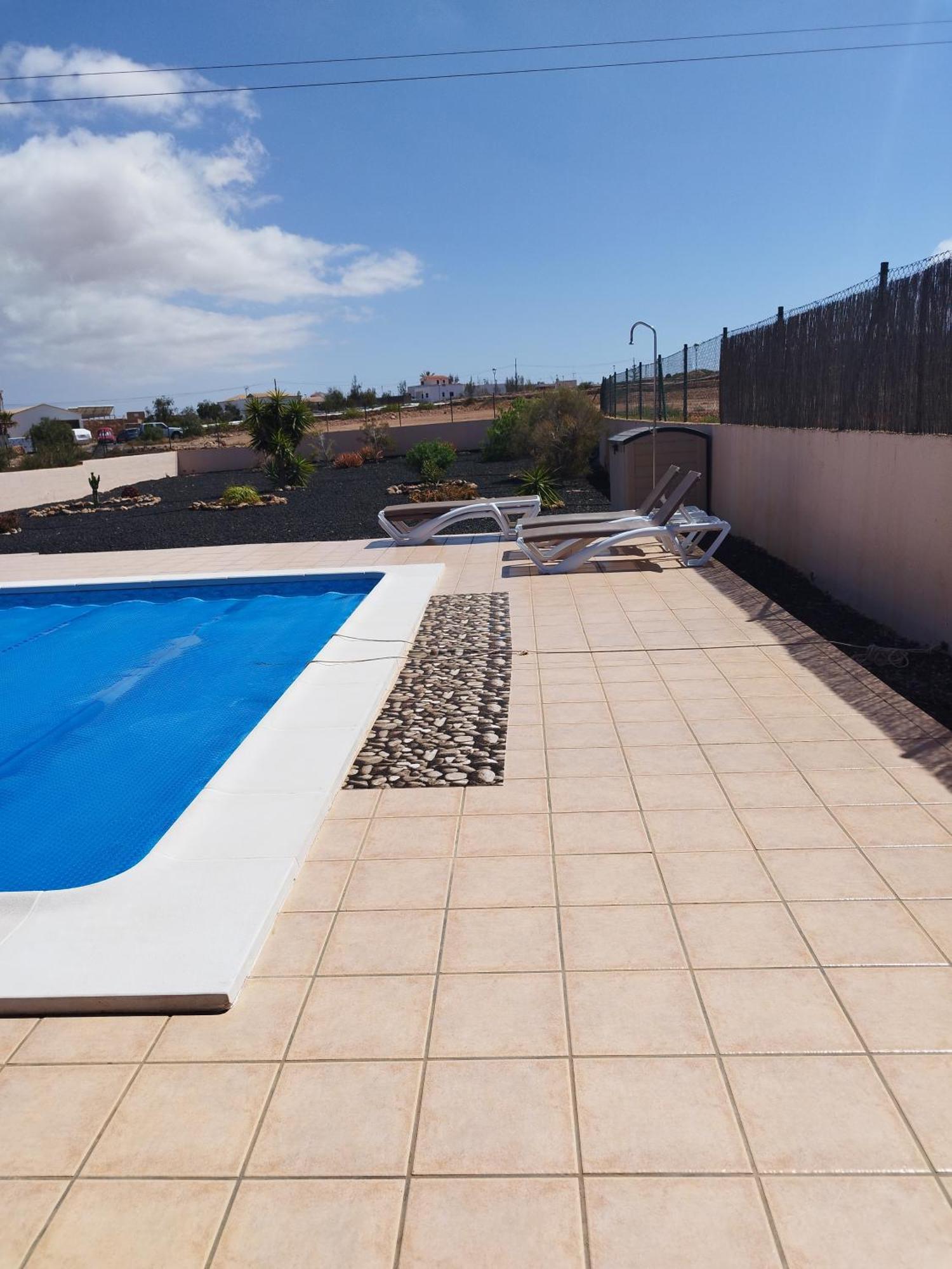 Villa Casa Del Sol 3 Bedroom Villa With Private Solar Covered 12M X 6M Pool Minimum Stay 7 Nights Chromecast And Wifi Throughout The Property Triquivijate Eksteriør billede